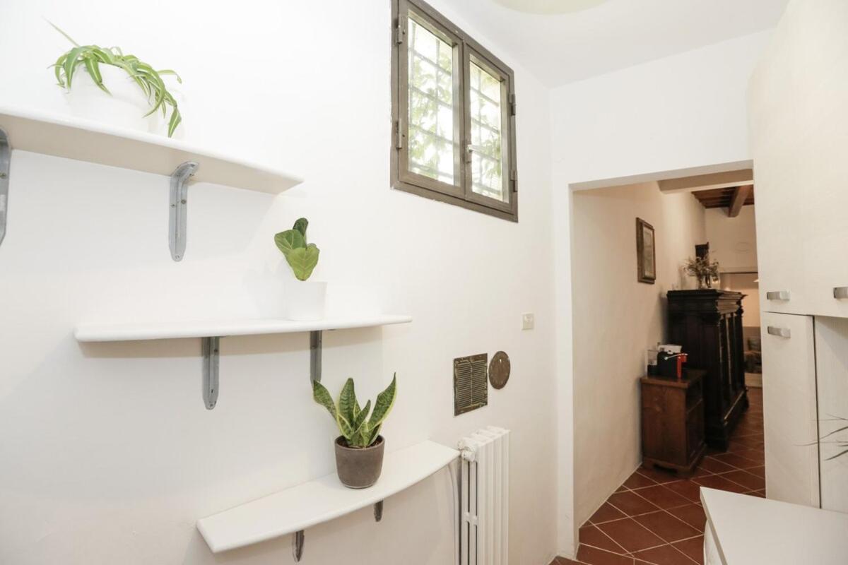 Storico A 2km Dal Duomo Di Apartment *
